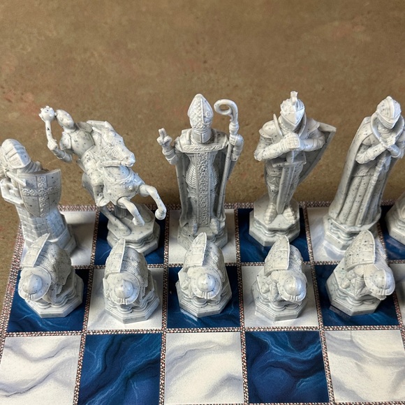 Harry Potter Wizard’s Chess Game Complete - Picture 9 of 10